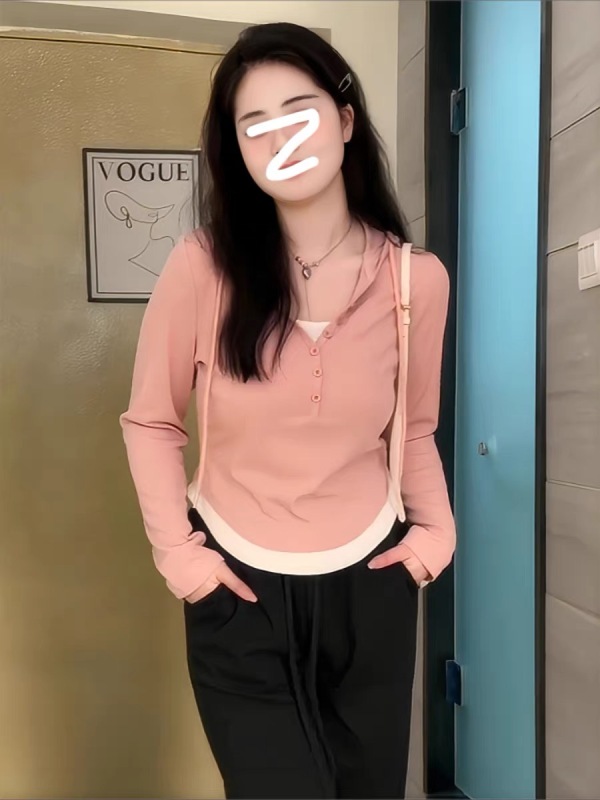 Plus size autumn new fat mm cover the flesh and look slimming bottoming shirt right shoulder top fake two-piece design hooded long-sleeved T-shirt