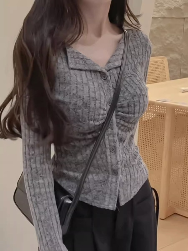 This year’s popular beautiful sweaters, new autumn clothes, inner layering shirts, winter Korean style knitted tops