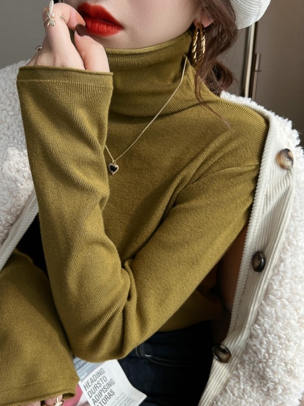 Turtleneck bottoming shirt for women with long sleeves, autumn and winter new style loose pile collar knitted tops and stylish sweaters