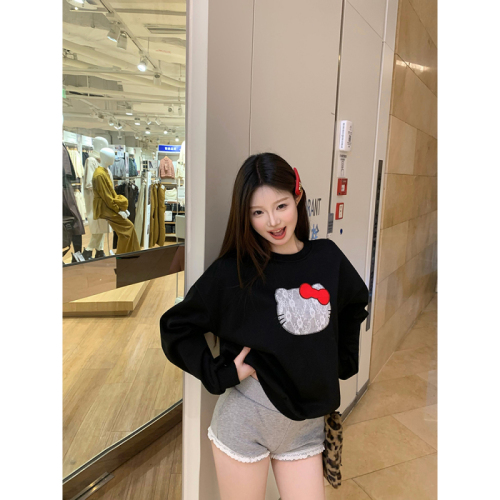 Real shot of lace appliqué embroidered vitality cartoon sweatshirt for women, loose and versatile, slim round neck long-sleeved top