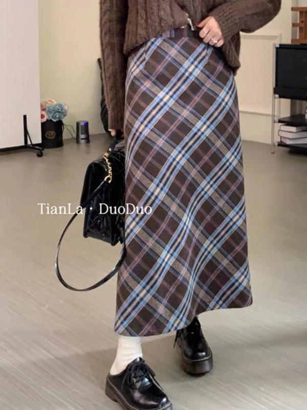 Sweet and Spicy Duoduo Michelle Plaid Skirt Women's New Autumn and Winter Covering Waist Slimming Mid-Length Style