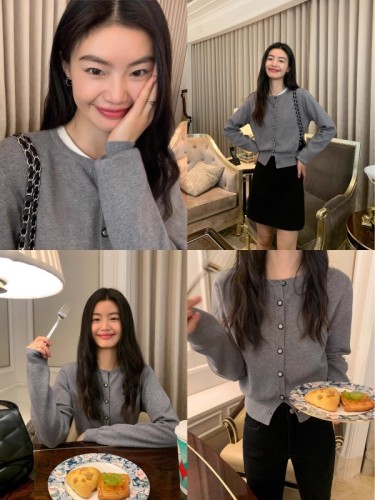 Black knitted cardigan jacket for women with slim design and niche retro round neck short top