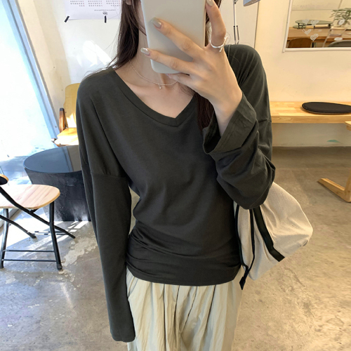 Actual pictures of lazy style straight mid-length T-shirt for women in autumn Korean style V-neck casual fashion versatile collarbone top