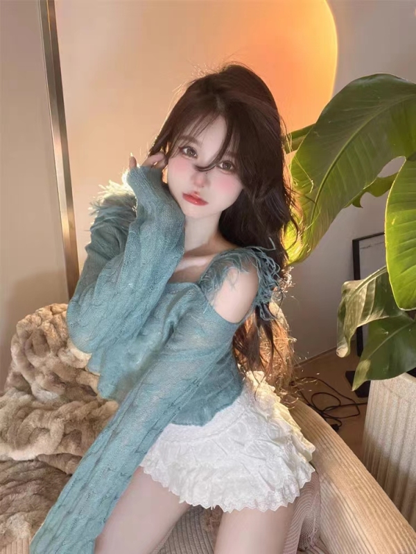 Live broadcast clothing female anchor clothing photogenic sexy one-line collar off-shoulder suspender top short bottoming sweater autumn
