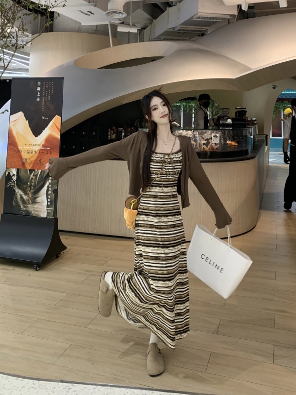 French retro striped suspender dress two-piece early autumn fashionable and slim cardigan suit