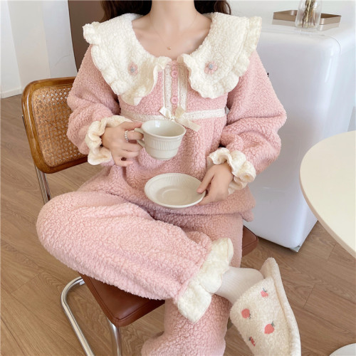 Winter sweet princess style doll collar coral velvet warm home wear pajamas set that can be worn outside