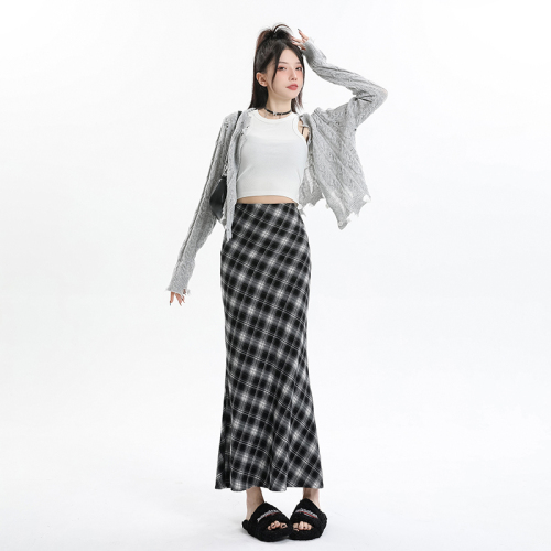 Retro plaid fishtail skirt women's autumn and winter high-waist slimming A-line hip-hugging temperament long skirt