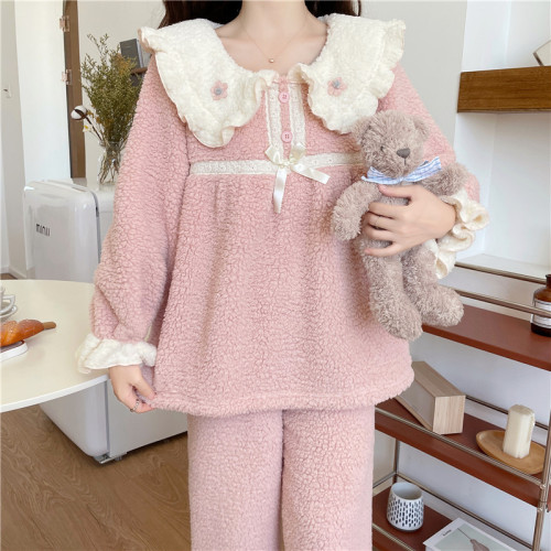 Winter sweet princess style doll collar coral velvet warm home wear pajamas set that can be worn outside