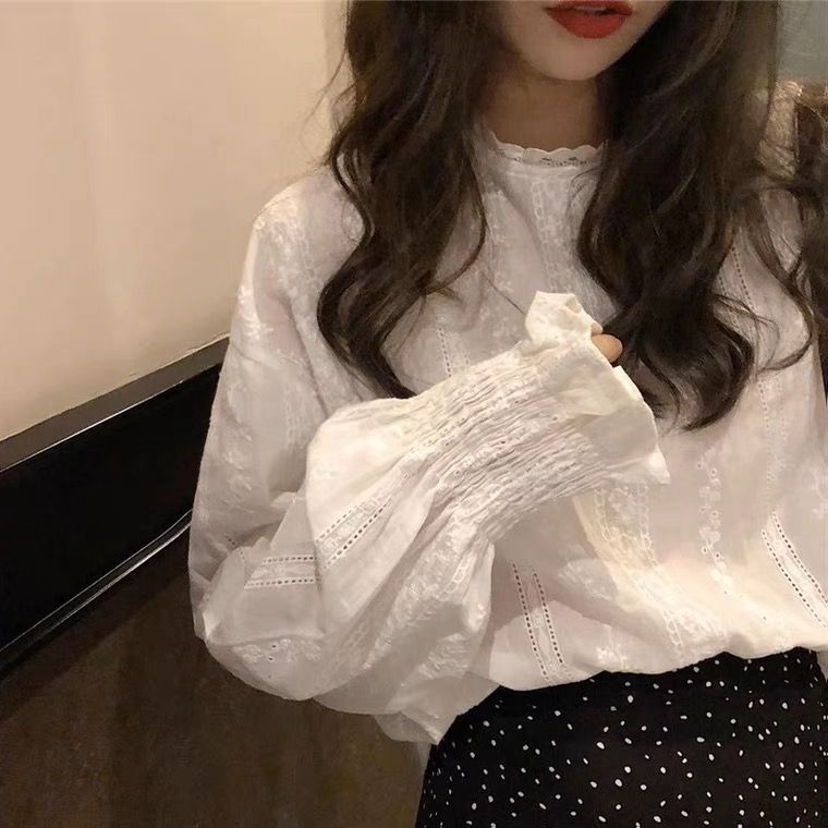 White lace shirt bottoming shirt for women new French design niche long-sleeved sweet temperament shirt
