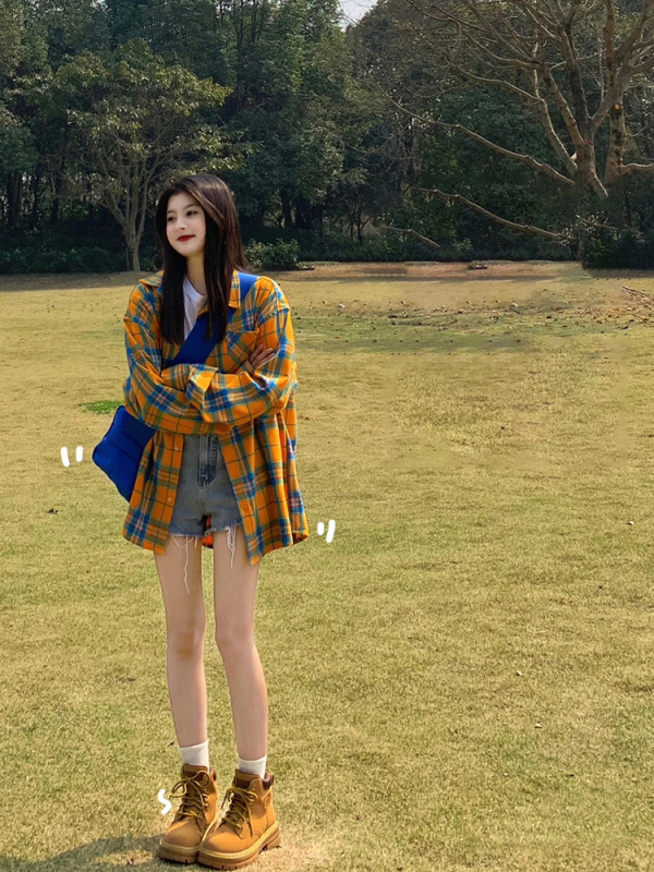 Spot hot item yellow plaid shirt design high-end early autumn chic top trend