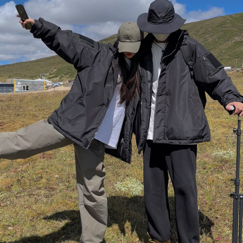 实拍羽绒棉服女韩版新款设计感撞色冲锋衣宽松大码棉衣情侣装外