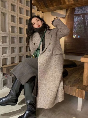 High-grade cashmere woolen coat for women 2024 winter new style Korean style fashionable variegated tweed long style