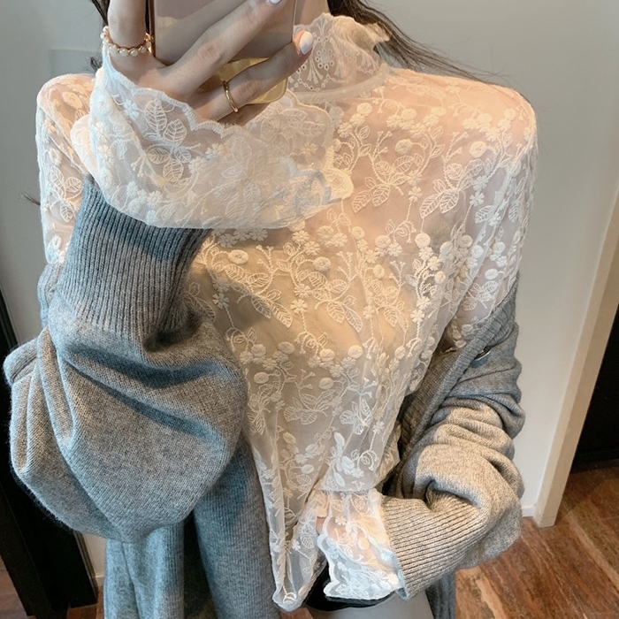 Spring women's Internet celebrity temperament fairy inner lace top mesh gauze super fairy exquisite bottoming shirt