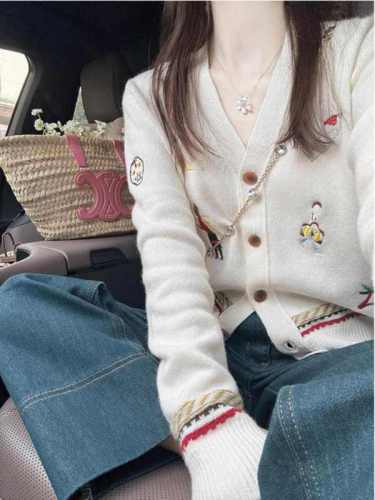 Heavy Industry Little Fragrance Retro Embroidered V-Neck Long Sleeve Cardigan Coat for Women Autumn and Winter Loose Knit Top