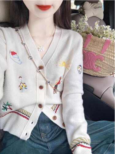 Heavy Industry Little Fragrance Retro Embroidered V-Neck Long Sleeve Cardigan Coat for Women Autumn and Winter Loose Knit Top