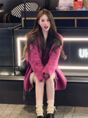 Real shot of gentle style Korean women's sweater cardigan showing white coat temperament lace suspender skirt suit