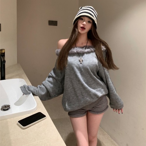 Real shot!  Off-shoulder furry stacked long-sleeved soft and waxy knitted sexy sweet girl off-shoulder top and shorts suit