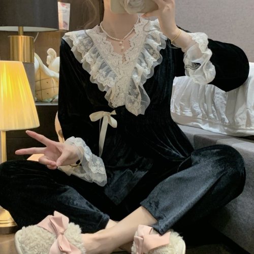 Palace style V-neck lace gold velvet pajamas sweet princess style home wear set