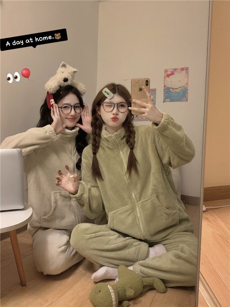 Real photos of autumn and winter coral velvet ins casual wearable plus velvet warm home clothes comfortable pajamas set