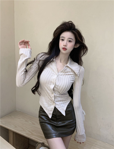 Real shot ~ hot girl V-neck design long-sleeved polo neck sweater women's brushed slim fit top