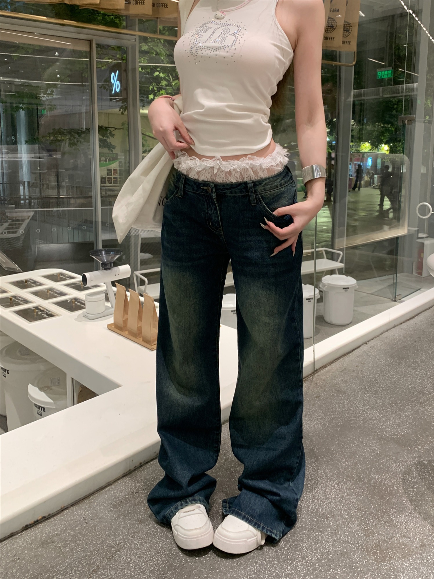 Real shot!  Removable lace washed distressed jeans women's high waist slim straight floor mopping pants trendy
