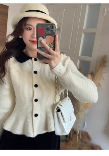 French Contrast Color POLO Collar Sweater Jacket Women's Spring and Autumn 2024 New Design Slim and Versatile Knitted Cardigan