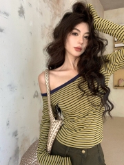 Real shot of autumn and winter sexy hot girl style striped oblique shoulder long-sleeved T-shirt women's short style with off-the-shoulder bottoming shirt