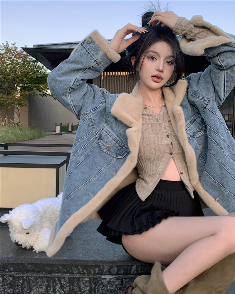 Real shot!  Retro lamb wool denim jacket for women autumn and winter furry casual reversible