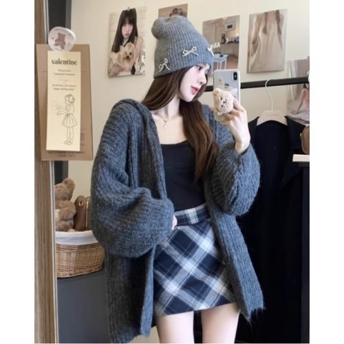 2024年秋季女装厚实慵懒软糯连帽灯笼袖针织毛衣开衫外套显瘦上衣