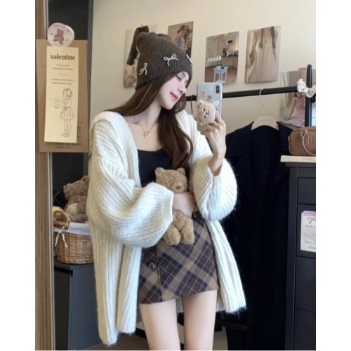 2024年秋季女装厚实慵懒软糯连帽灯笼袖针织毛衣开衫外套显瘦上衣