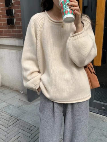 French style yellow knitted sweater pullover, gentle new style for women, thick stick stitch, loose and lazy style top for autumn