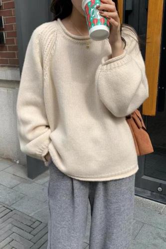 French style yellow knitted sweater pullover, gentle new style for women, thick stick stitch, loose and lazy style top for autumn