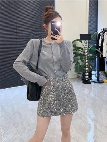 High-waisted skirt for women, autumn and winter silver sequin niche design hip-hugging short skirt