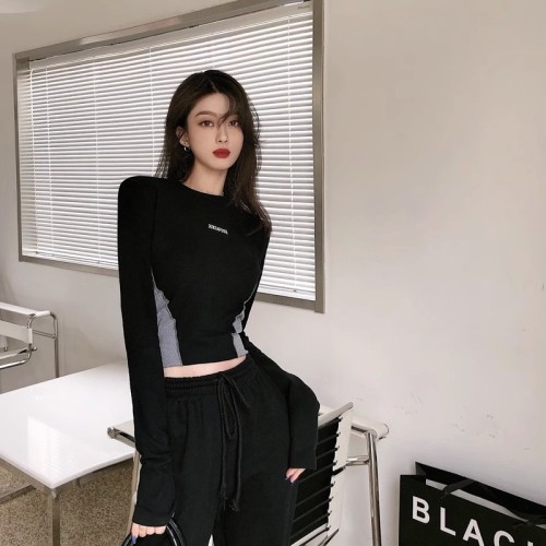 American retro short T-shirt bottoming shirt for women in early autumn with tight-fitting inner design niche sweet and spicy long-sleeved top