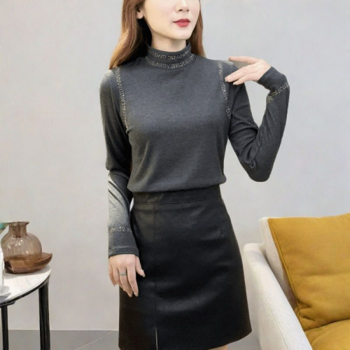 Autumn and winter slim fit autumn new slim high-neck T-shirt fashionable bottoming long-sleeved age-reducing temperament western style small shirt trend