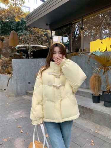 2024 winter Korean style short horn button cream yellow stand collar cotton coat trendy