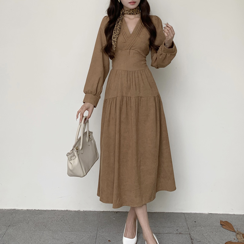 Photographed Korean chic French V-neck drawstring design slimming velvet dress for women