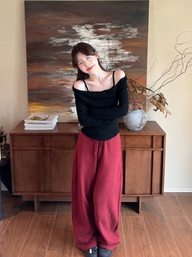 NIUGUGU pure desire off-shoulder fake two-piece trumpet sleeve women's early autumn sexy temperament slim long-sleeved T-shirt