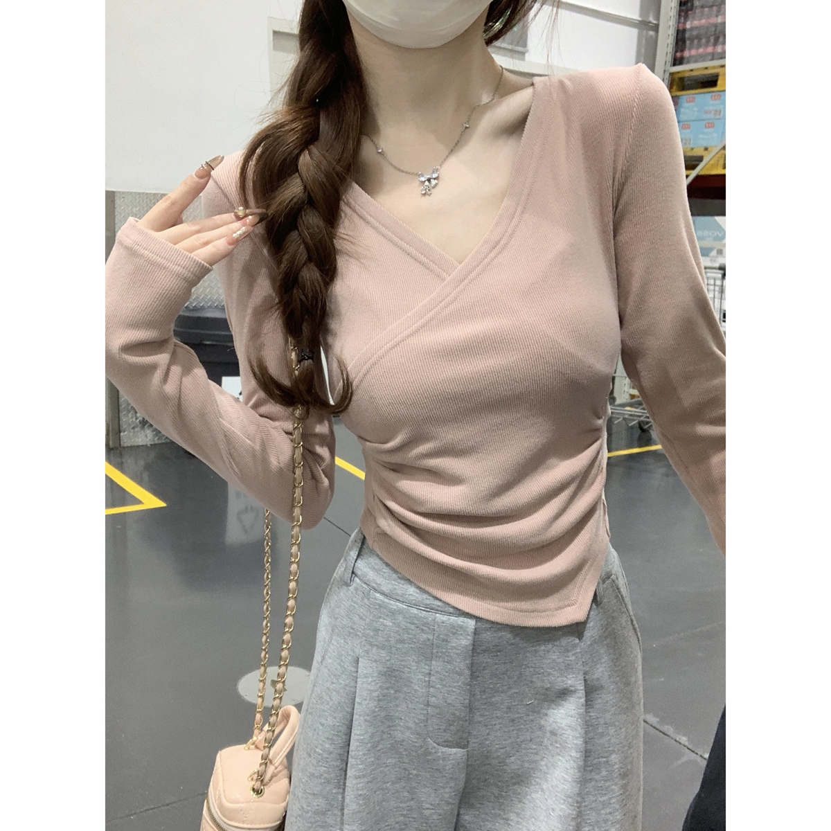 Actual shot of autumn and winter Korean style Pure Desire V-neck cross pleated design fleece inner long-sleeved bottoming top for women