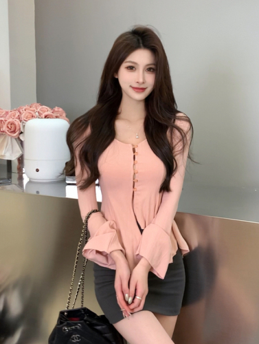 Designed irregular hem waisted bell sleeve bottoming shirt top 2024 new long-sleeved T-shirt cardigan