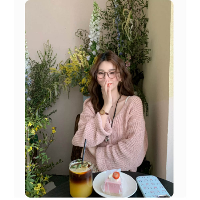V-neck pink lazy knitted cardigan women's loose versatile short coat