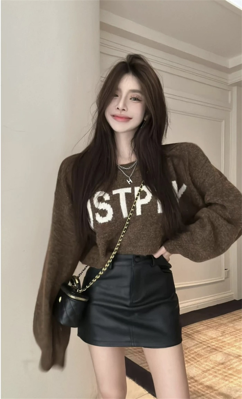 Autumn and winter new Korean design lazy style round neck loose jacquard letter versatile short sweater