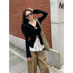 Original fabric - high-quality design V-neck slit button T-shirt women's new early autumn slimming top