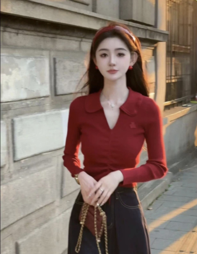 Red high-end V-neck embroidered sweater for women, autumn drawstring waist, chic Polo shirt, slim inner top