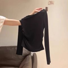 Navy blue slanted shoulder long-sleeved T-shirt for women in autumn new slim-fitting bottoming shirt pleated waist hot girl top