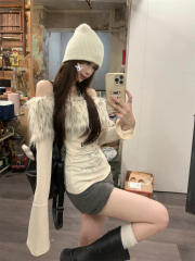 Actual shot~ Design niche fur collar one-shoulder printed letter waist slimming off-shoulder long-sleeved T-shirt