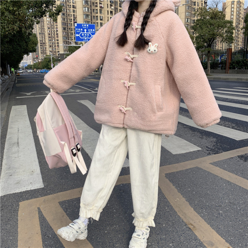 Winter 2024 new Korean style loose thickened imitation lamb wool hooded horn button long-sleeved cotton jacket for women