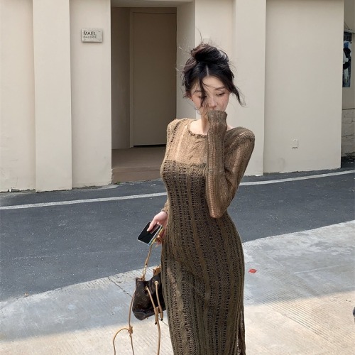 Actual shot~Quebec winter autumn and winter hollow cable velvet bottoming long-sleeved knitted dress two-piece set