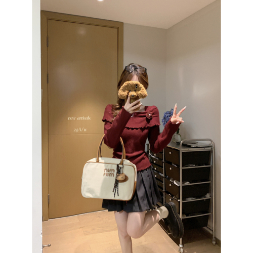 Actual shot of autumn and winter Korean style slim fit one-shoulder ear-edge Andy velvet knitted bottoming sweater top