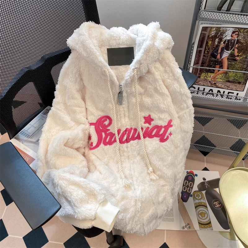 Embroidered original fabric Douyin quality 300 pounds extra large size retro lamb plush women's jacket